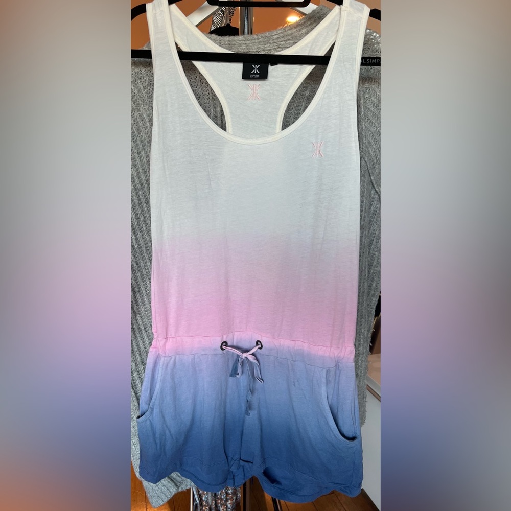 Women’s OnePiece jumpsuit shorts romper dip-dye white pink blue, waist tie. M